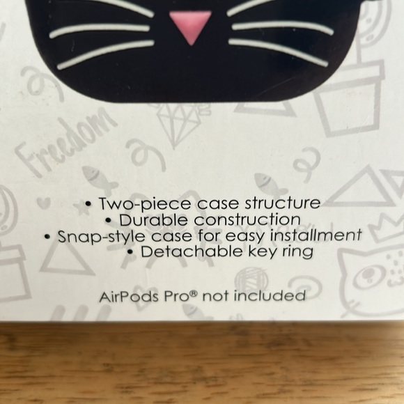 Apple AirPods Pro Case Cover - Picture 3 of 4